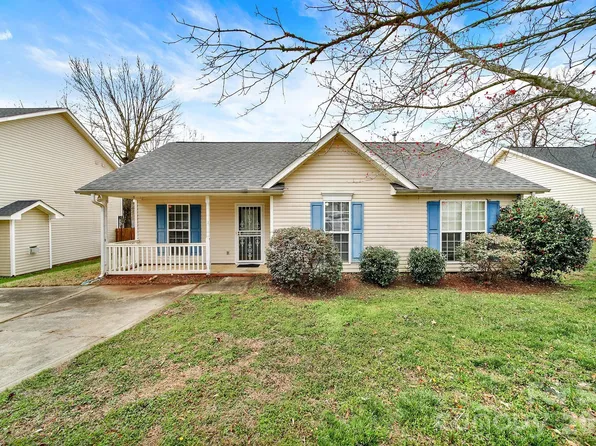 1236 Autumn Breeze Ct, Rock Hill, SC 29732