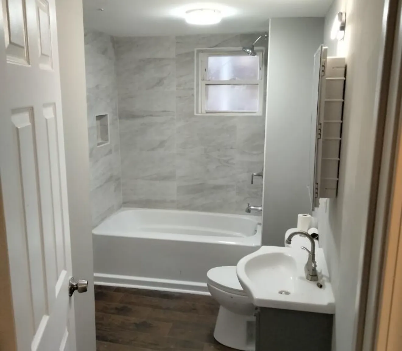 2 bed, $1,600 — Photo 2