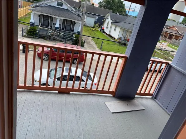 8631 Nelson St, New Orleans, LA 70118