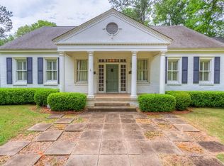 1282 Glen Grattan Dr, Montgomery, AL 36111