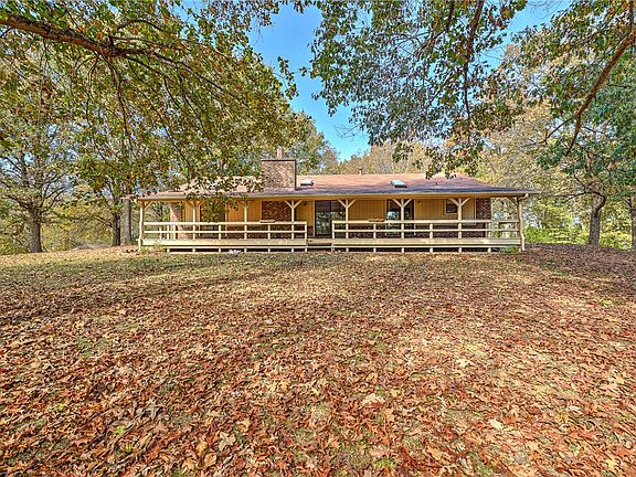 2nd image of 14471 Sunset Dr