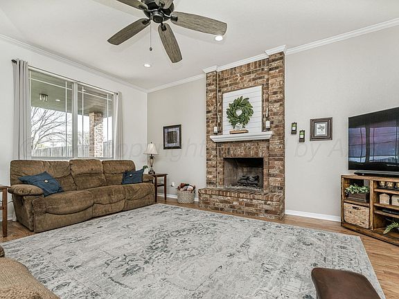 3rd image of 5412 Leo Ln