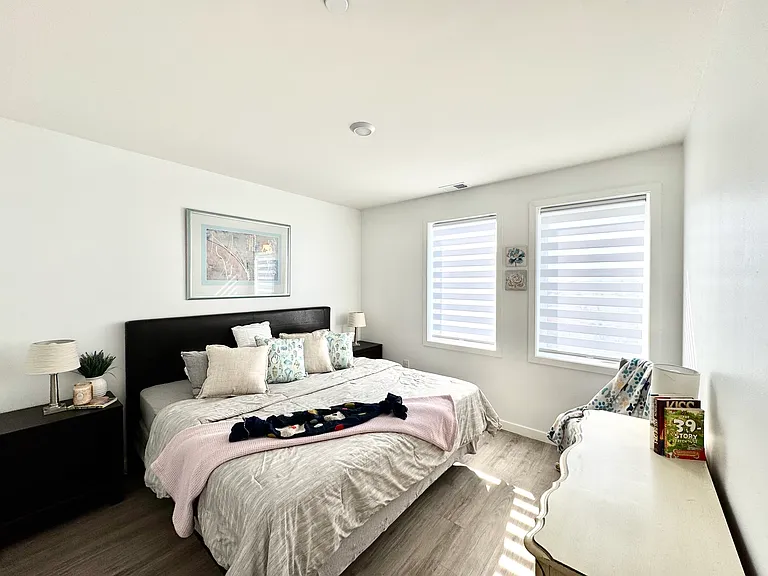 915 N Broad St #604 — Photo 12