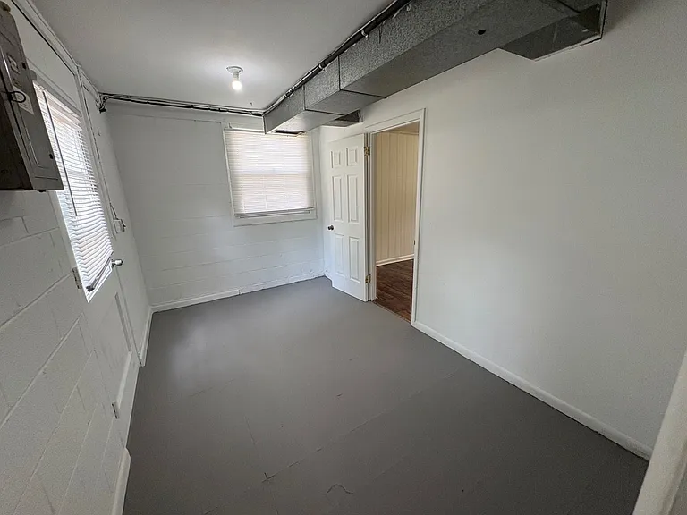 4131 Klepinger Rd — Photo 8