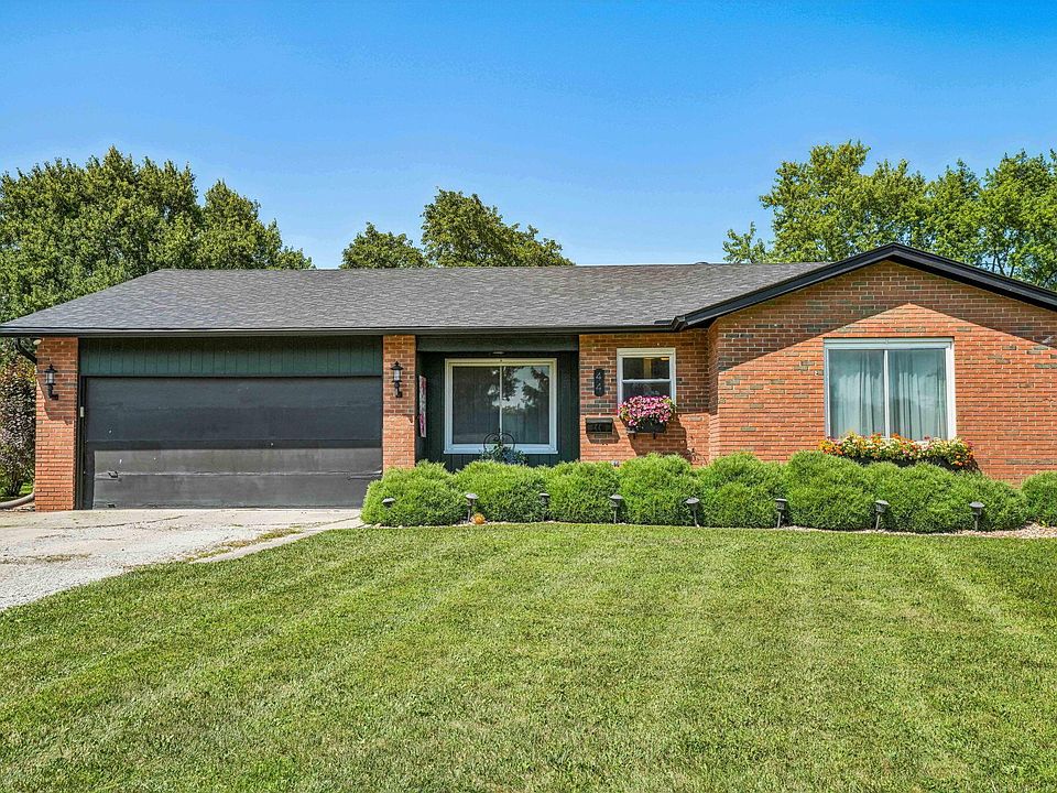 1st image of 44 Tanglewood Dr