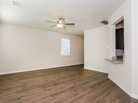 5th image of 1447 Reiner Dr