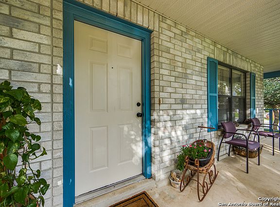 3rd image of 12128 Victorian Oaks