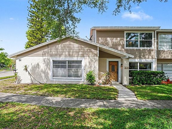 3rd image of 14733 Pine Glen Cir