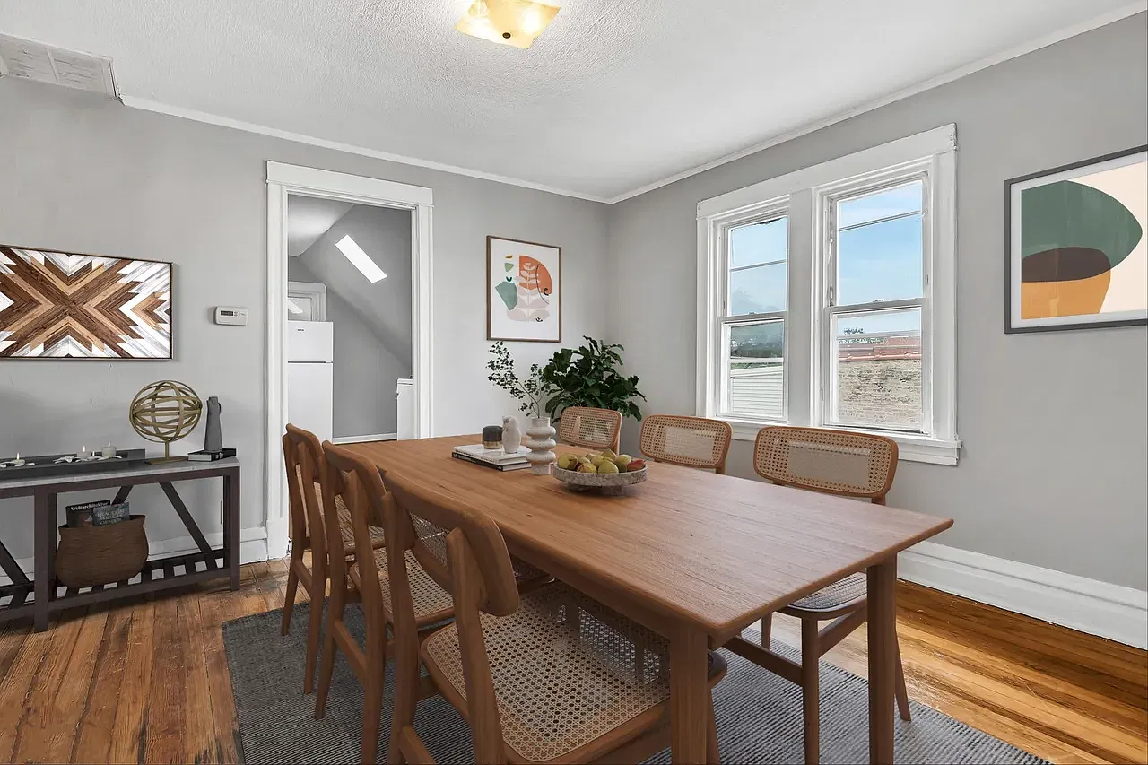 1 bed, 1000 sqft, $1,995 — Photo 2