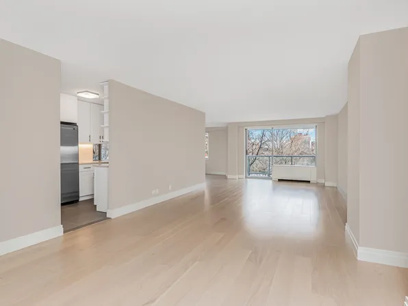 3333 Henry Hudson Parkway image 1 of 13