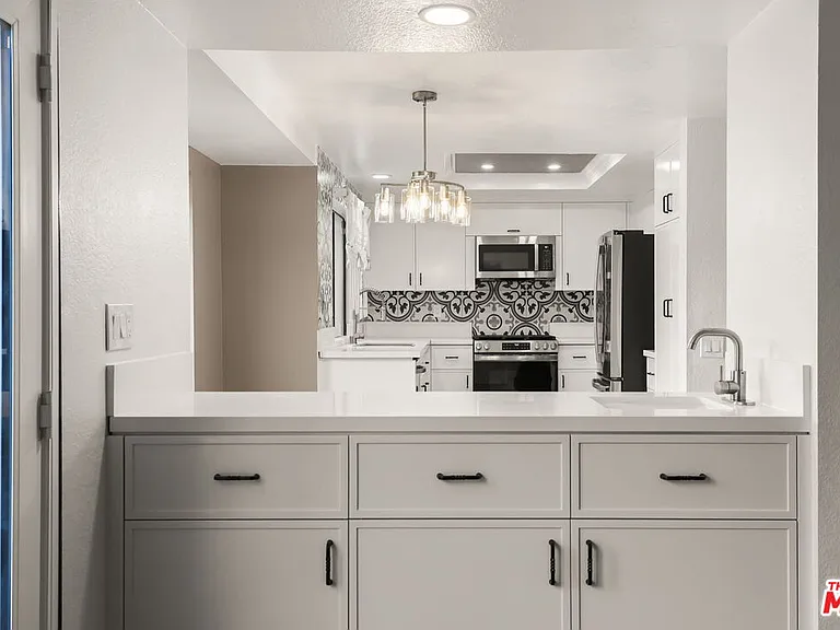 6501 Bradley Pl — Photo 21