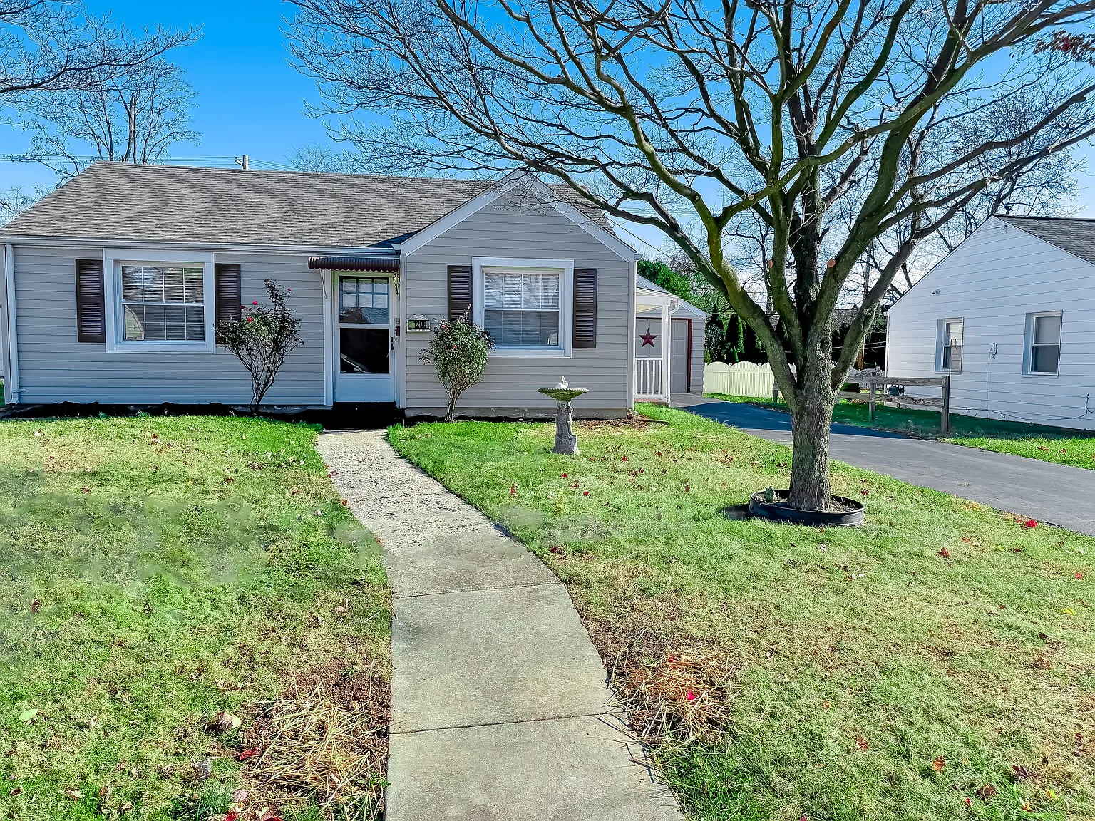 1208 Glenwood Ave photo 1