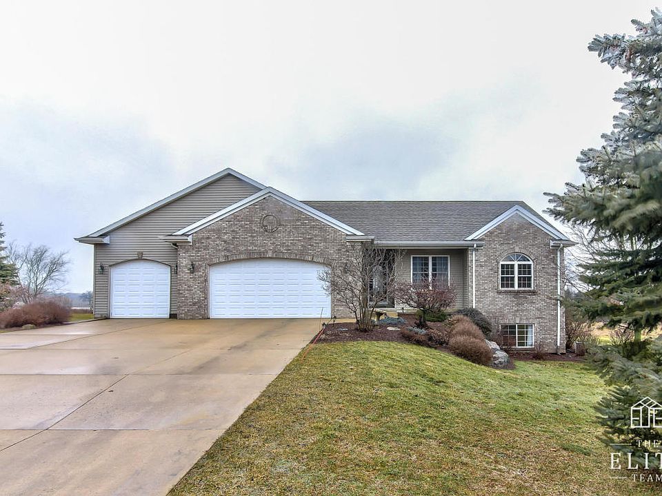 1st image of 9297 Tiger Lily Dr SE