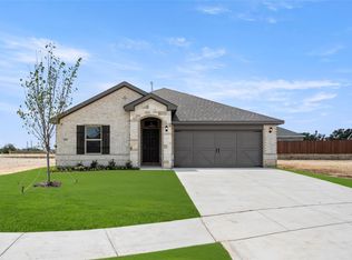 1917 Cheyenne Dr, Cleburne, TX 76033
