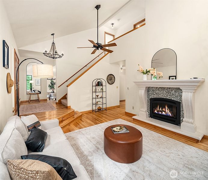 5th image of 22808 105th Avenue SW