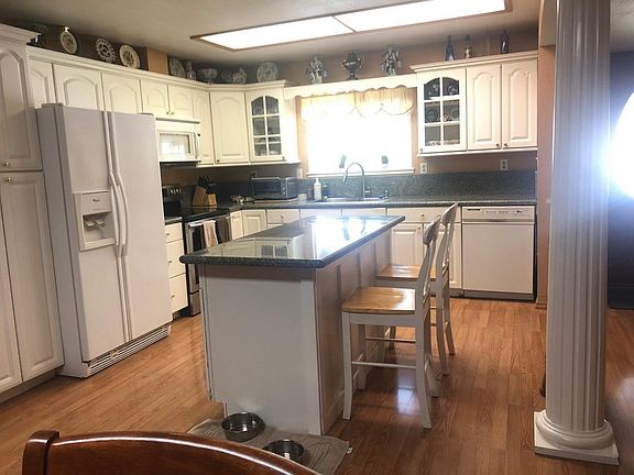 2nd image of 96 Park Sharon Dr