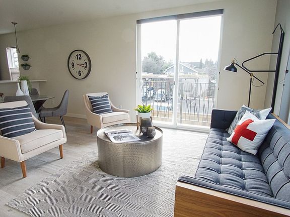 2nd image of 5080 NE 33rd Ave #10