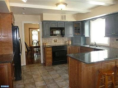 2nd image of 10 Wenczel Dr