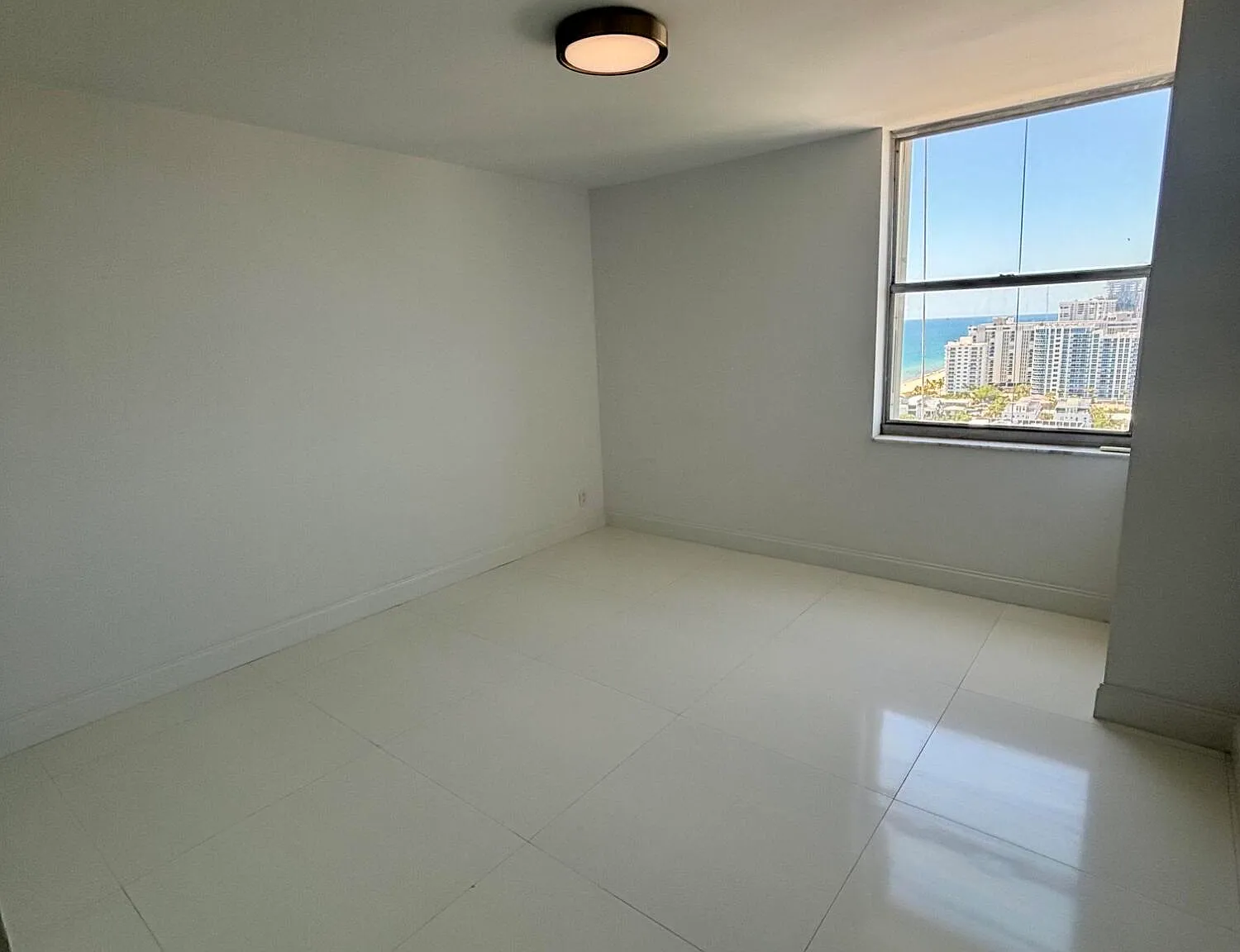 2 bed, 2.0 bath, 1000 sqft, $2,750 — Photo 4