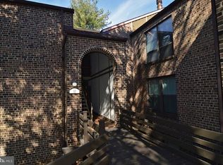 10 E Fairway Rd, Shillington, PA 19607