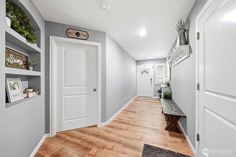 3rd image of 13930 73rd Street NE