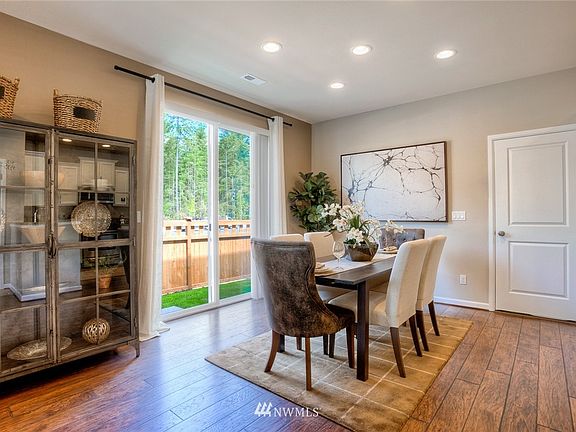 4th image of 3333 Hydra Street NE #14