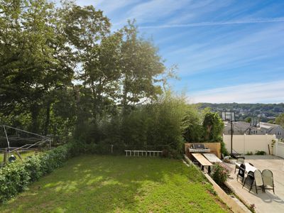 210 Voss Ave, Yonkers, NY, 10703