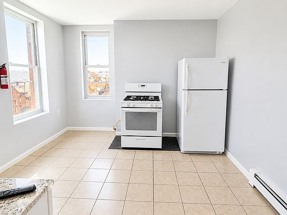 2nd image of 95 16th Ave #3RA