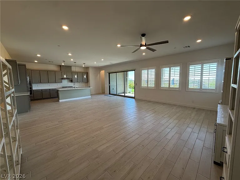 324 Forsyth Park St — Photo 14