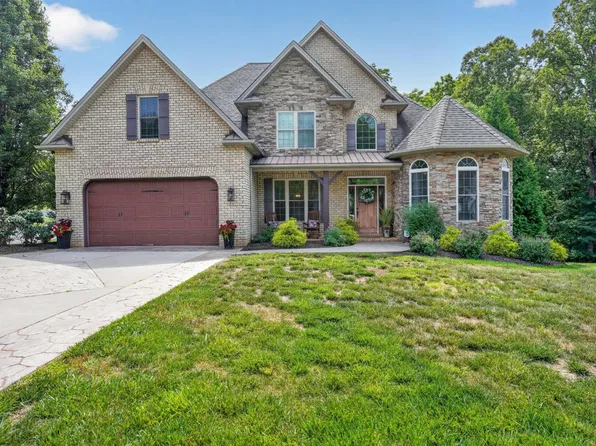 1086 Dayna Ct, Forest, VA 24551