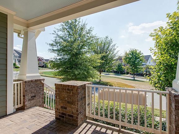 2nd image of 3822 Somers Ln