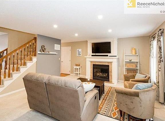 Great open space with wonderful modern colors!