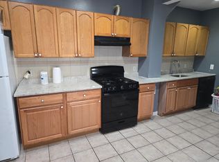 13 Hamilton St FLOOR 1, Harrison, NJ 07029