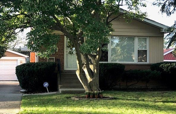 1st image of 60 E Manchester Dr
