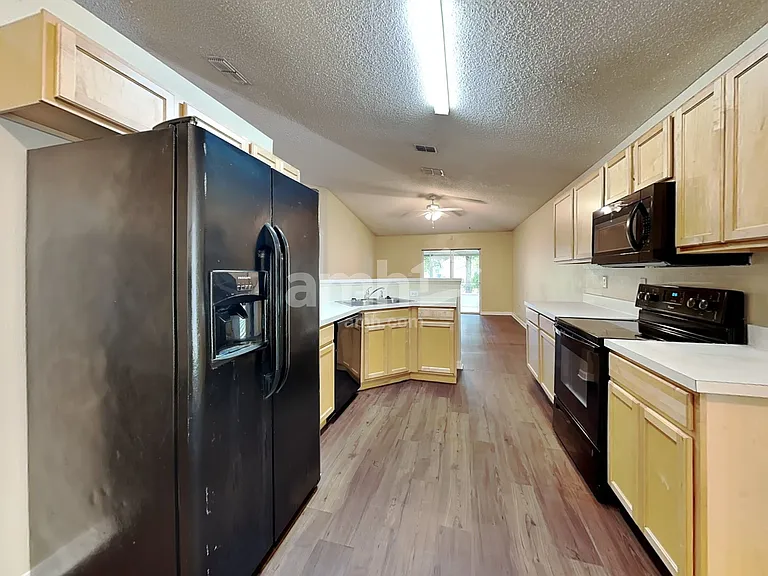 7187 Rutland Ct — Photo 4