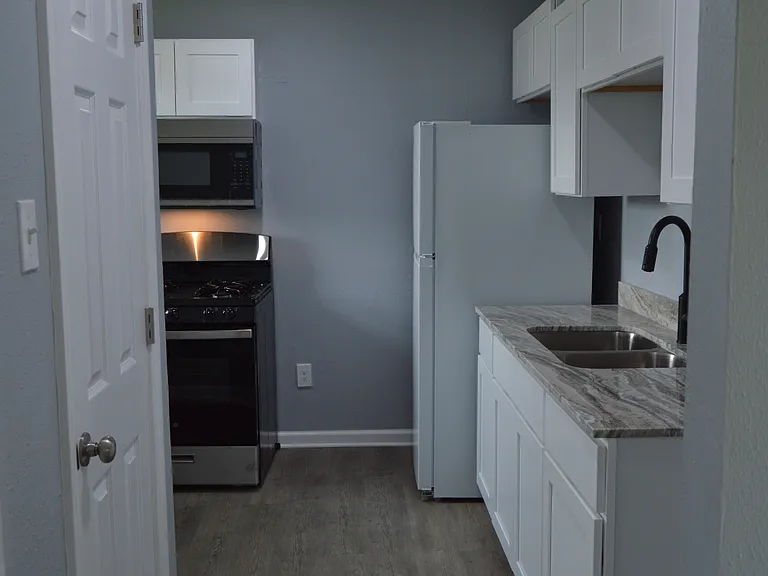219 Leon St #6 — Photo 23