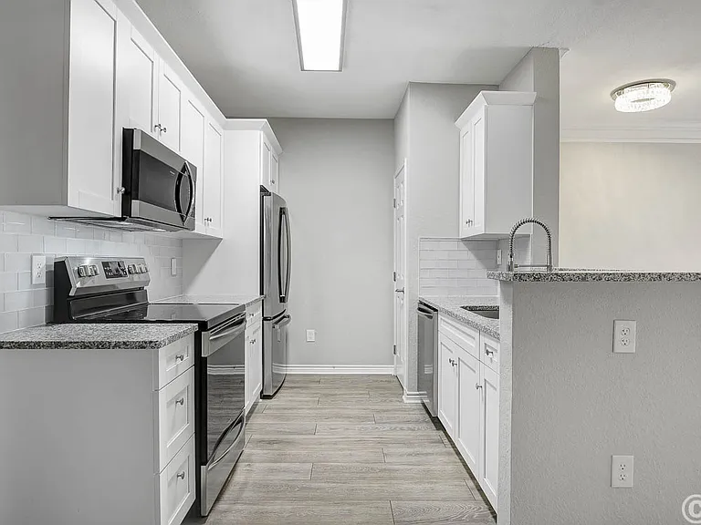 4311 Bayside Village Dr — Photo 9