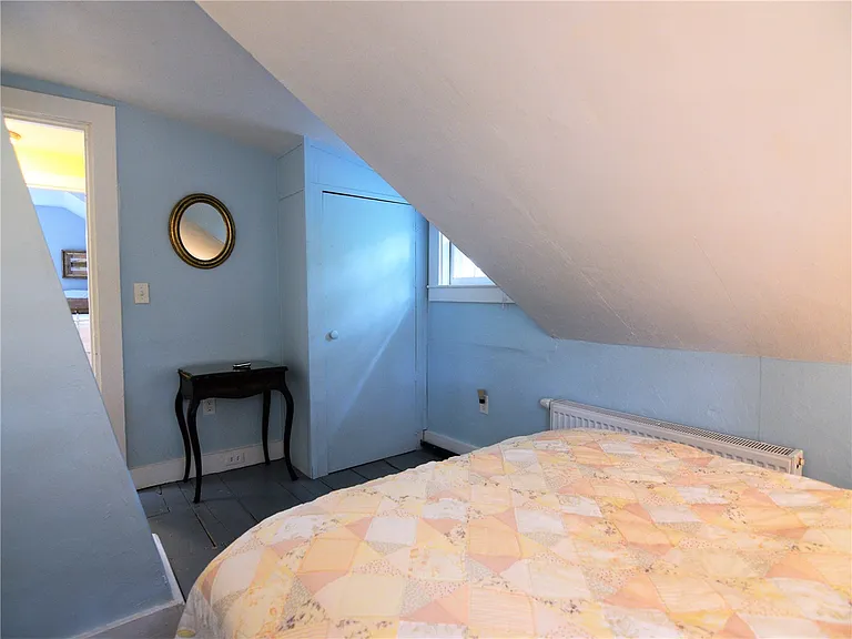 518 Third Beach Rd — Photo 18