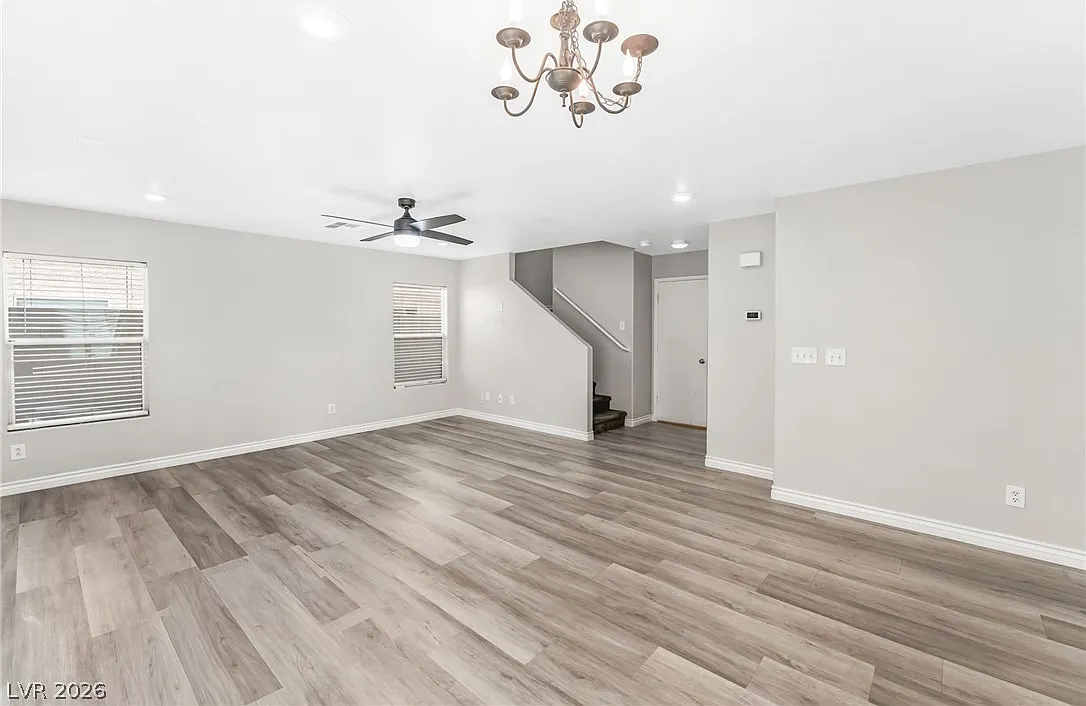 3 bed, 2.5 bath, 1337 sqft, $1,800 — Photo 4