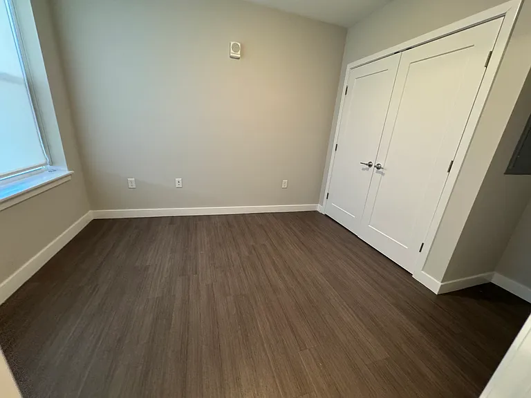 Hillside Residence — Photo 10