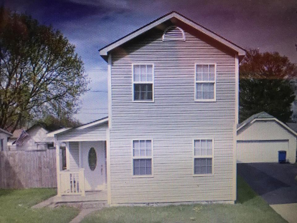 2nd image of 375 N 11th St
