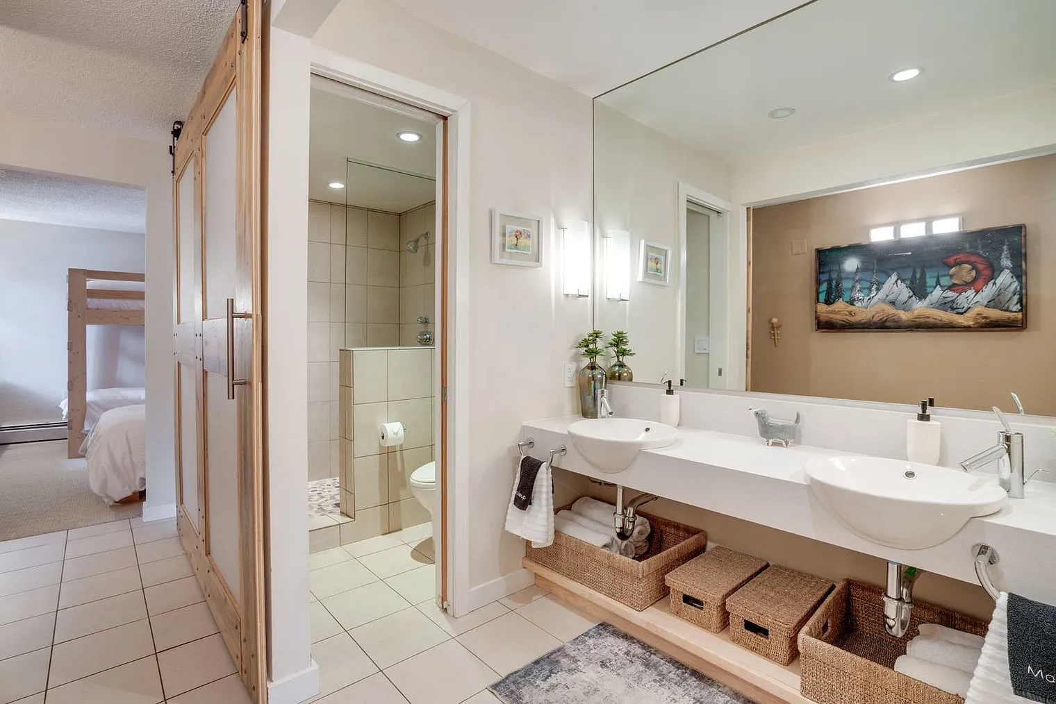 2 bed, 1.0 bath, 775 sqft, $2,916 — Photo 4