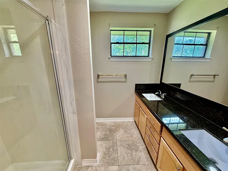 5838 Ludington Dr — Photo 11