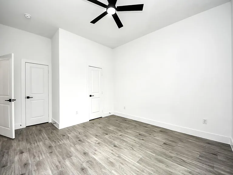 7412 Carver Rd #B — Photo 11