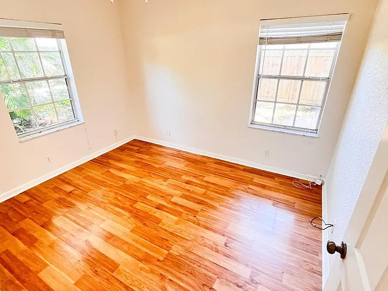 1440 Hawthorne Pl — Photo 14