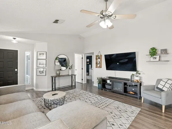24638 N 40TH Lane, Glendale, AZ 85310