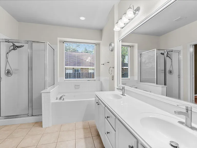 118 W Russet Grove Cir — Photo 16
