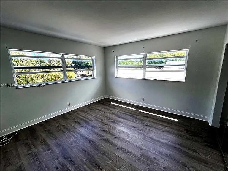 1958 Monroe St #203 — Photo 11