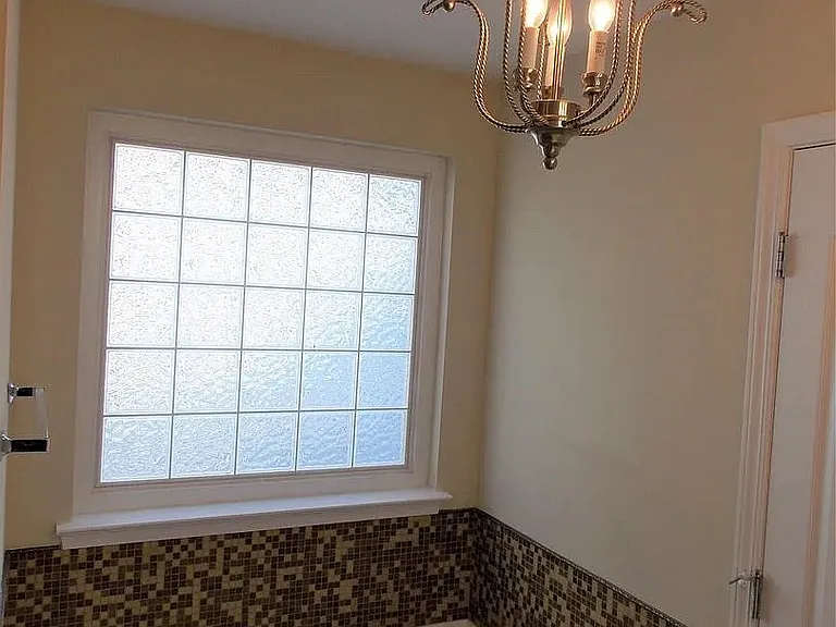 9714 Renfield Dr — Photo 19