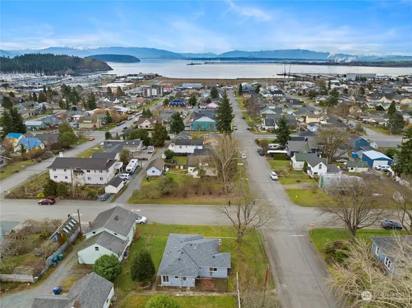 1820 L Avenue, Anacortes, WA 98221